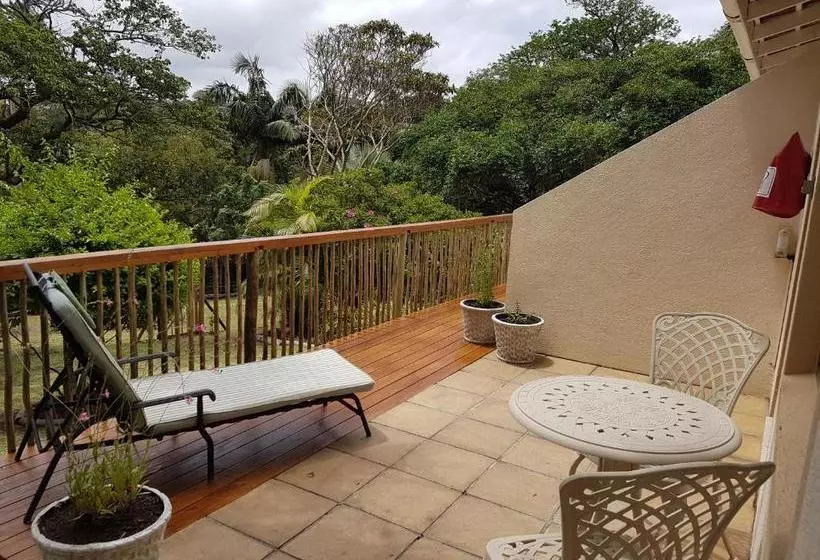 Отель Sunbirds Bed & Breakfast