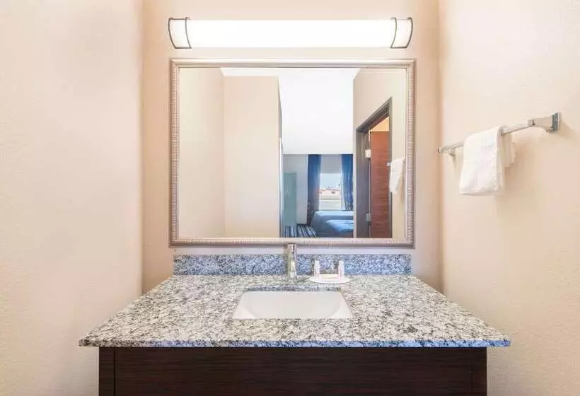 ホテル Super 8 By Wyndham Dilley Tx