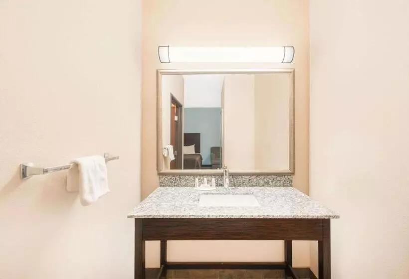 ホテル Super 8 By Wyndham Dilley Tx