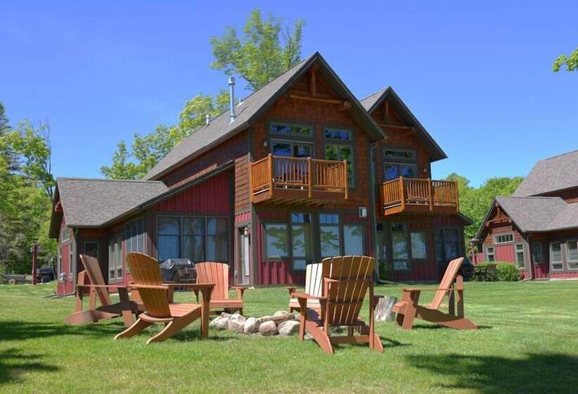 فندق Trappers Landing Lodge