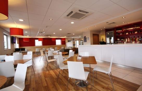 בית מלון כפרי Travelodge Bracknell