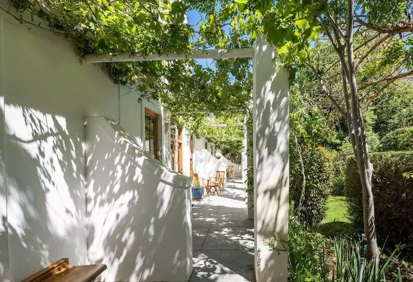 펜션 7 Church Street Guest House