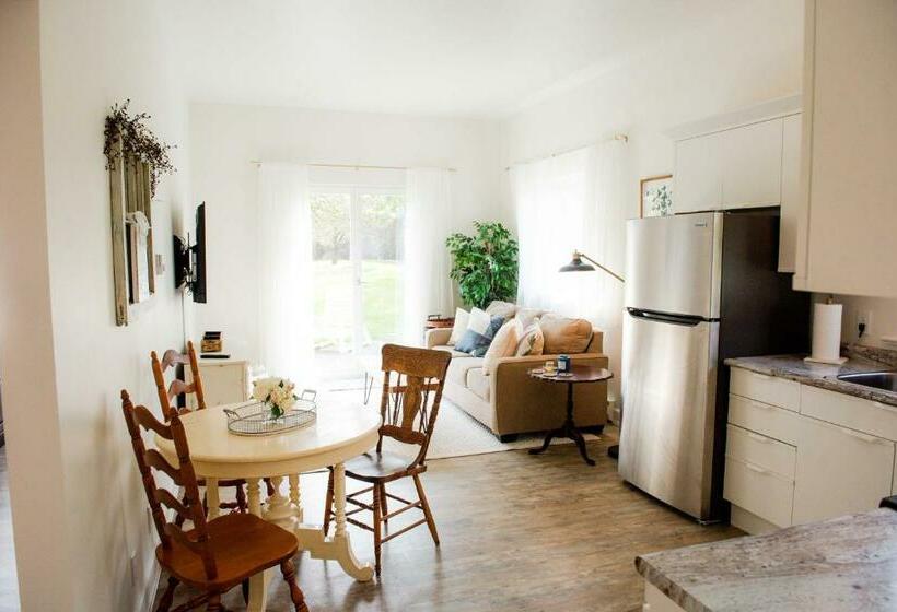 Andersonlane Garden Suite L Beach Access I Kitchen