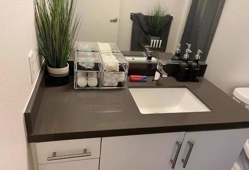 Dtla Home Away