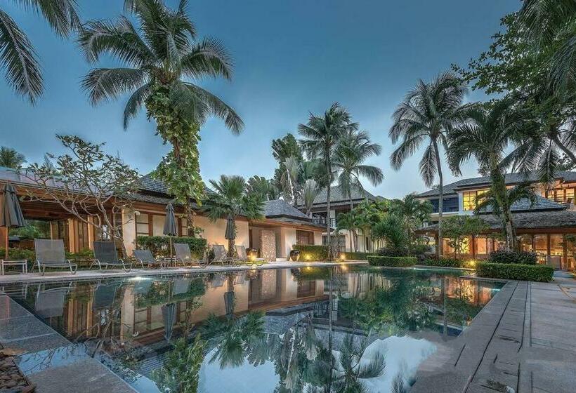 Luxury Apartment Right On The Beach