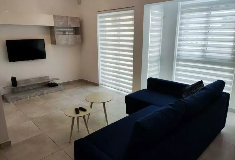 Modern Apartment In Gzira