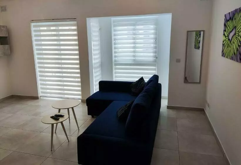 Modern Apartment In Gzira