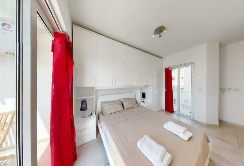 Modern Apartment In Gzira
