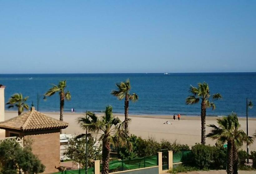 Precioso Apartamento Vistas Laterales Al Mar