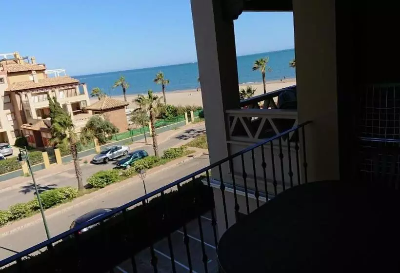 Precioso Apartamento Vistas Laterales Al Mar