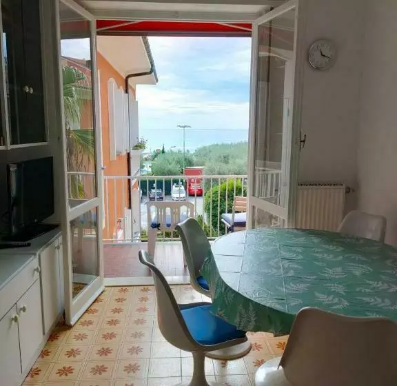 Spazioso Appartamento A Diano Marina