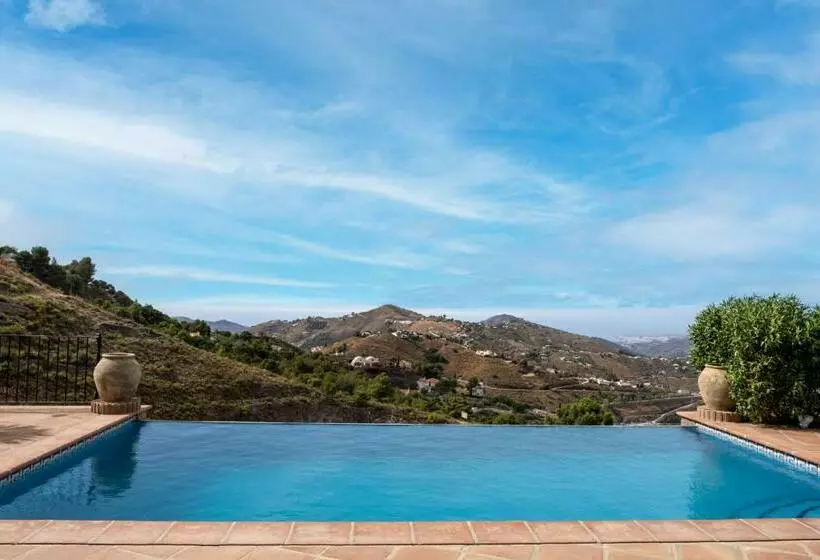 Casa La Mirada
