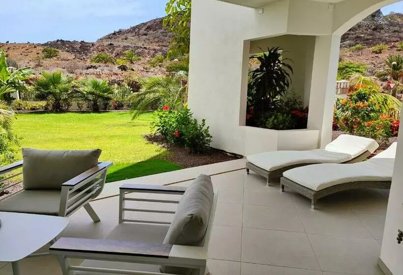 Garden Suites Luxury Apartment