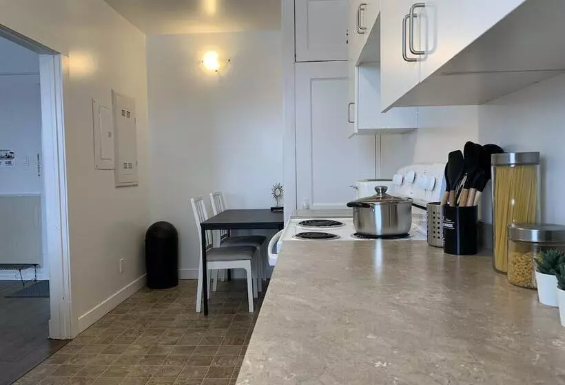 Gorgeous 1 Bedroom Condo Location Wifi