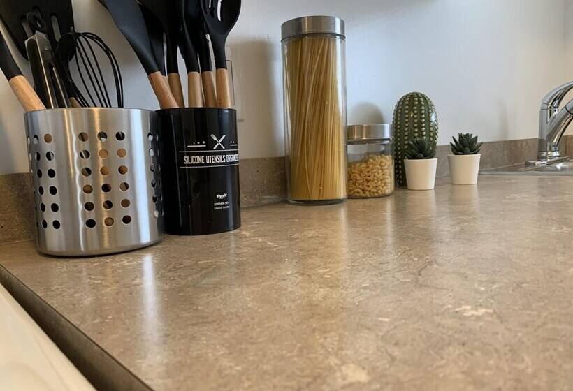 Gorgeous 1 Bedroom Condo Location Wifi