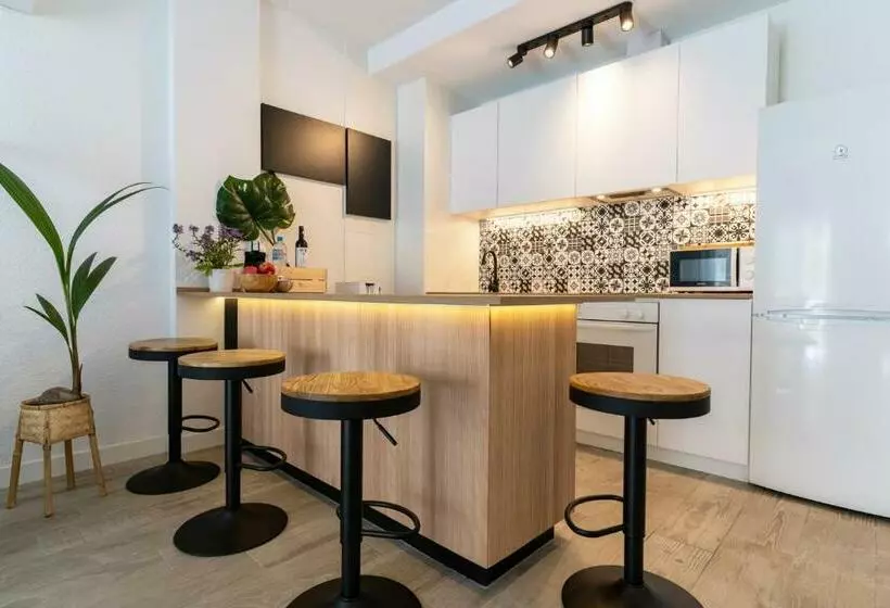 Nuevo A Estrenar. Vistas Al Mar, Terraza, Ascensor