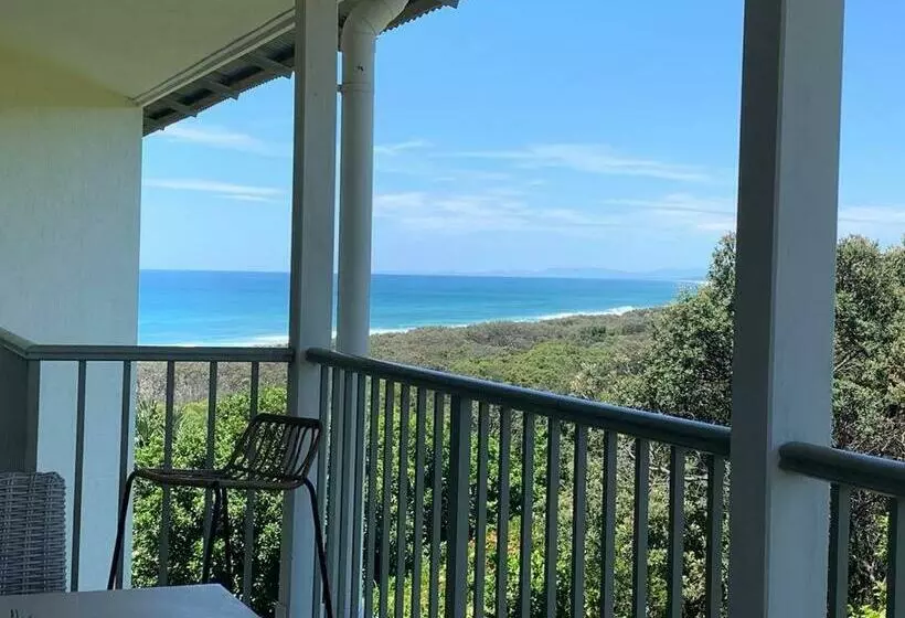 15 Whale Watch Resort + Beach Front + Ducted Air Con + 3 Bed + 2 Bath