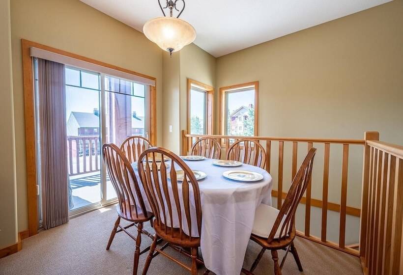 Bear S Paw Chalet   Amazing Location & Ski In/out