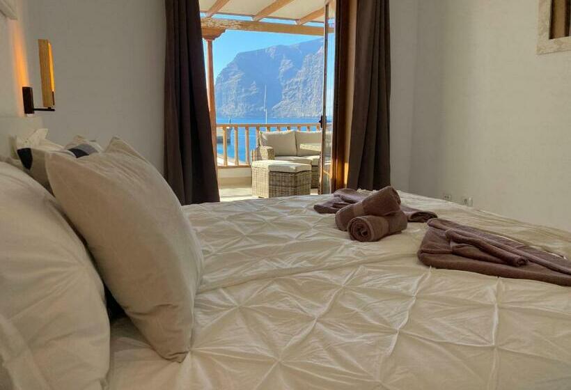 Luxury Beachfront Ocean View