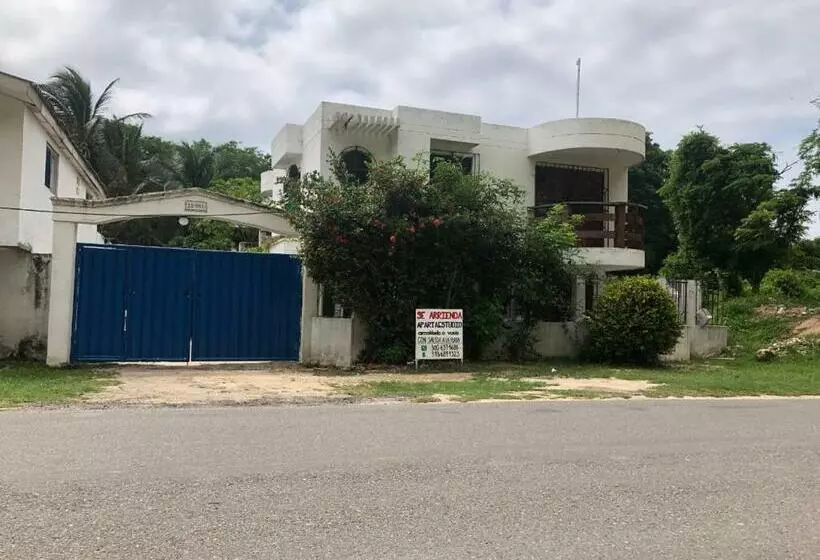 Villa Mary Apartaestudios Playa