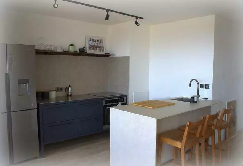 Apartment Design Calme Garage Piscine Vue Exceptionnelle