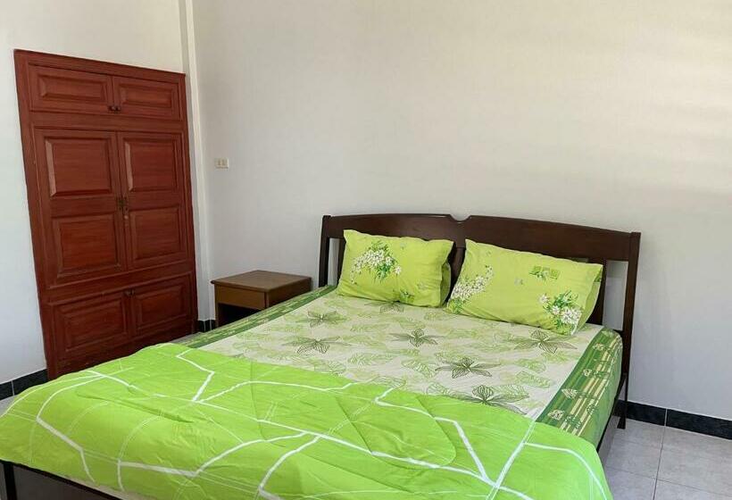 H&q 1br Cozy House, Bangtao Beach