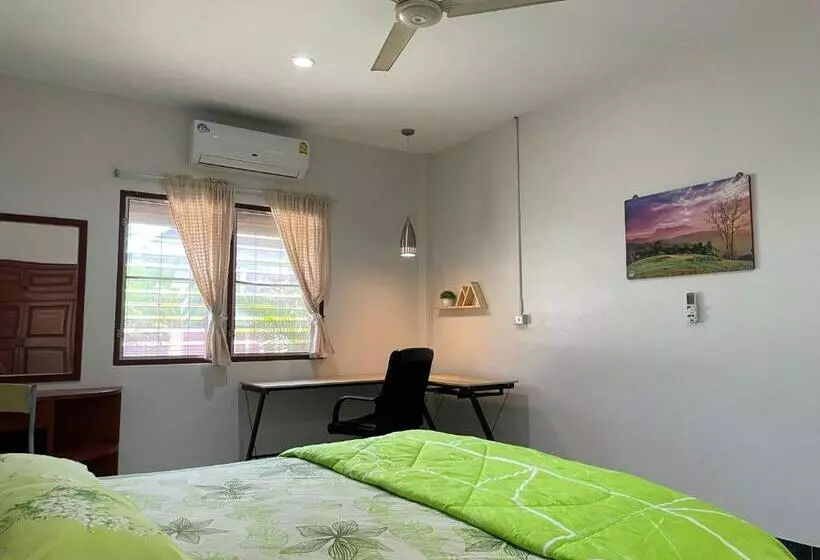 H&q 1br Cozy House, Bangtao Beach