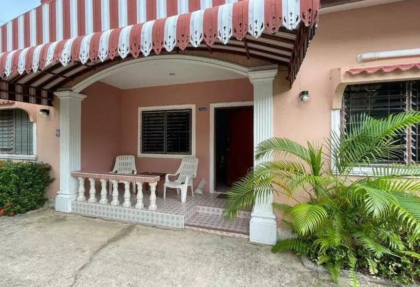 H&q 1br Cozy House, Bangtao Beach