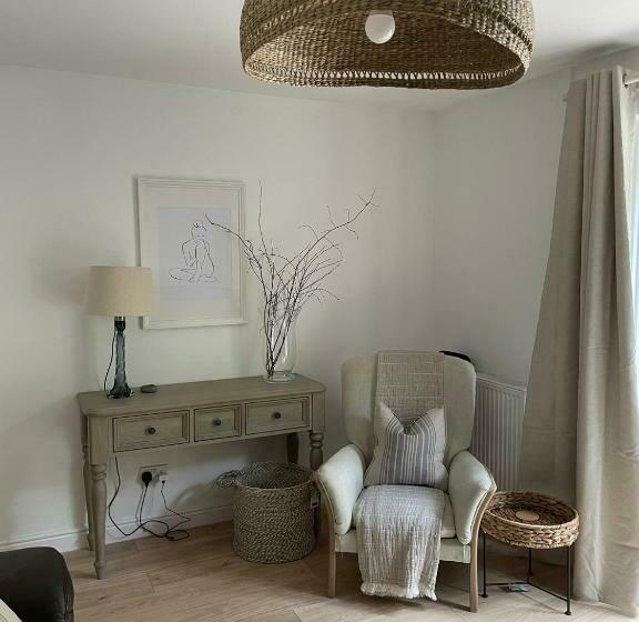 Shakespeare’s Nest