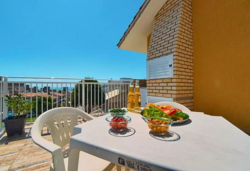 Apartamento A 150 Metros Da Praia De Bombinhas