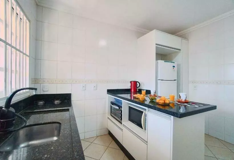 Apartamento A 150 Metros Da Praia De Bombinhas