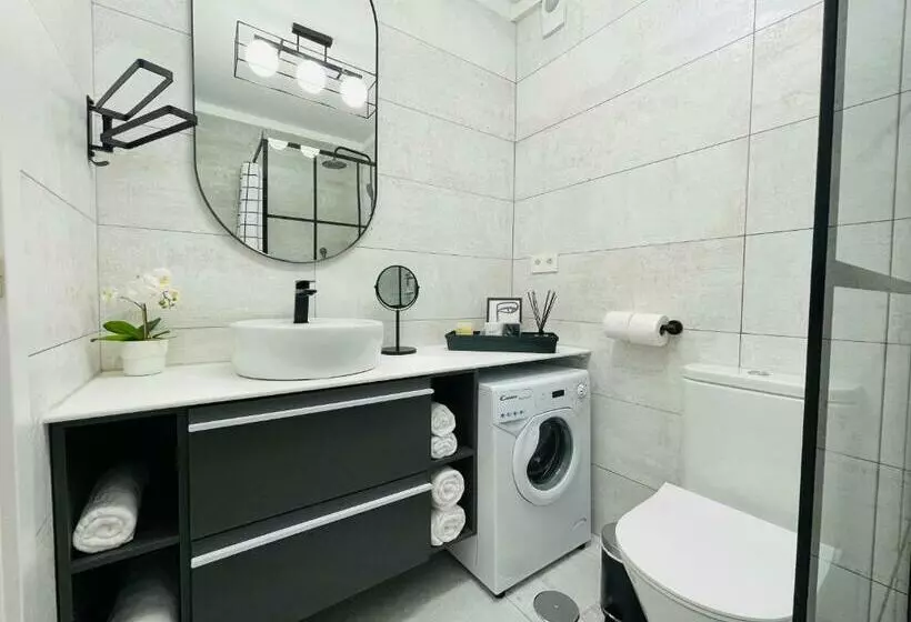 Tenerifeopenhome Central Corner Relax, Wifi, Breakfast, Beach Los Cristisnos