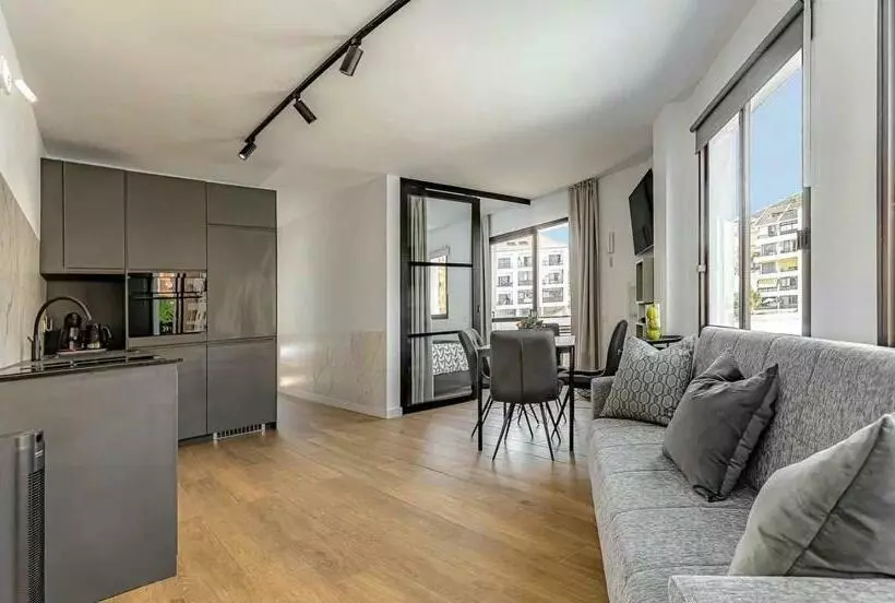 Tenerifeopenhome Central Corner Relax, Wifi, Breakfast, Beach Los Cristisnos