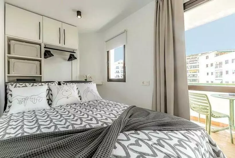 Tenerifeopenhome Central Corner Relax, Wifi, Breakfast, Beach Los Cristisnos