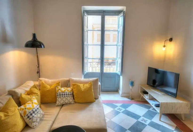 Charming & Traditional Flat In City Center Esch1 2