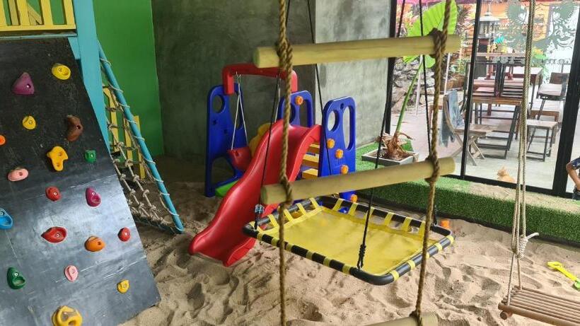 My Paradise Pool & Garden