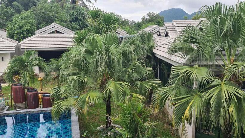 My Paradise Pool & Garden