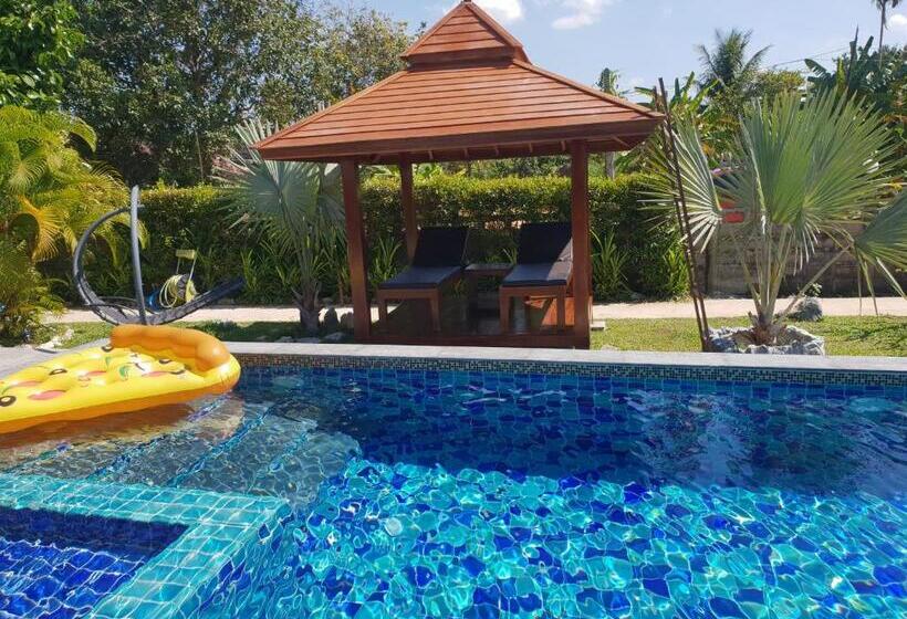 My Paradise Pool & Garden