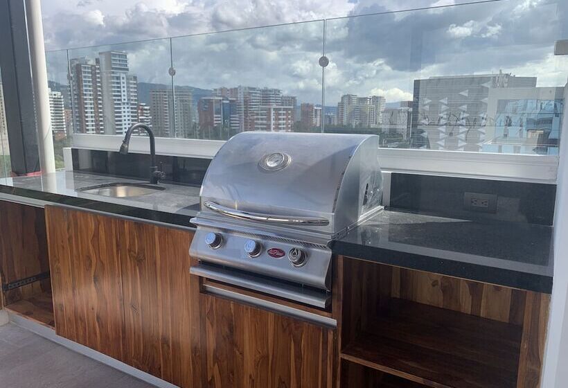 La Casa Del Avión, Aeropuerto Ciudad De Guatemala, Narama