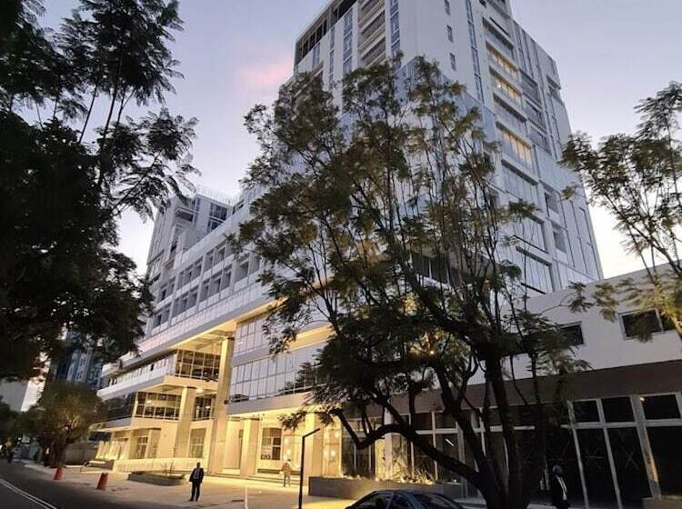 La Casa Del Avión, Aeropuerto Ciudad De Guatemala, Narama