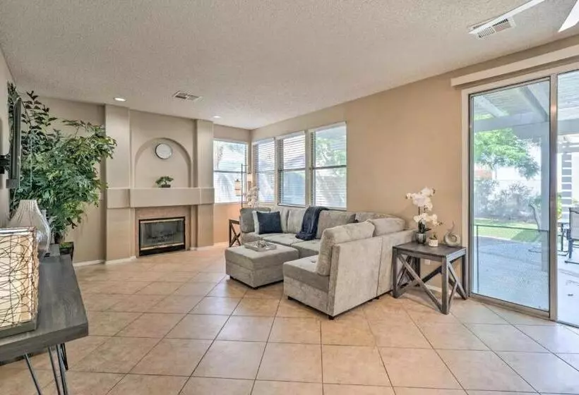 A Beautiful House With Hot Tub, Grill & Games!