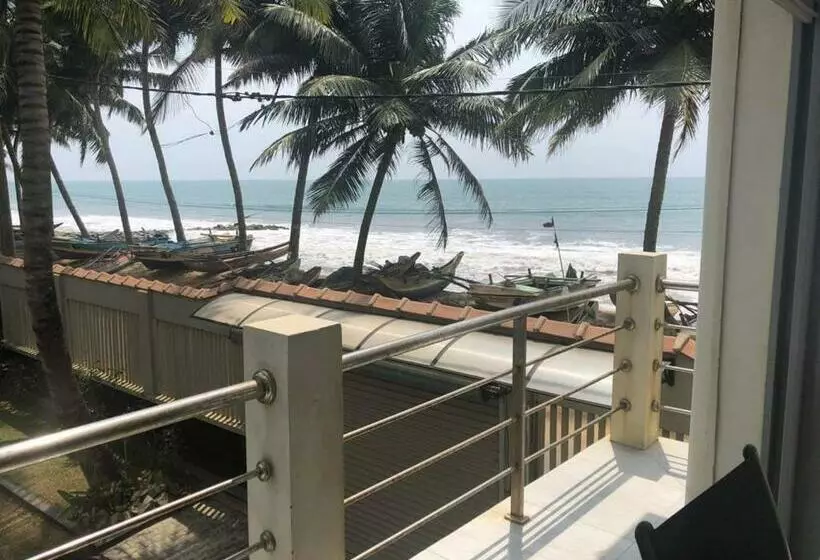 Oasis Beach Villa