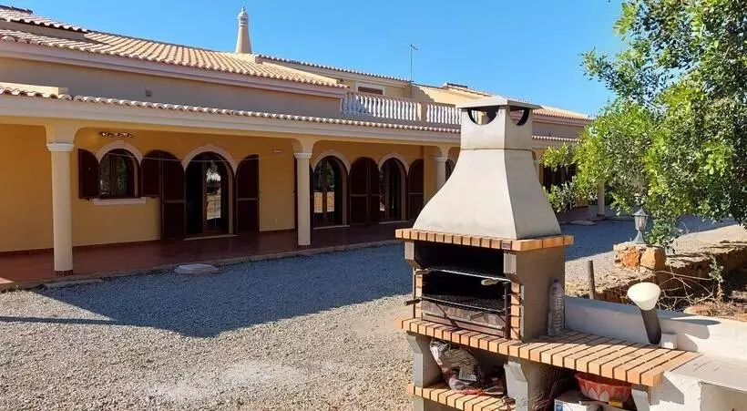 Stunning 8 Bed Villa In Estoi