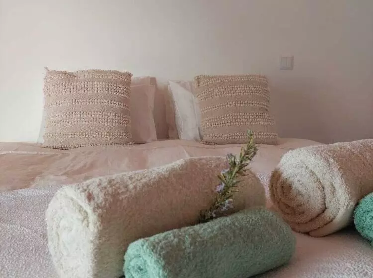 Stunning 8 Bed Villa In Estoi