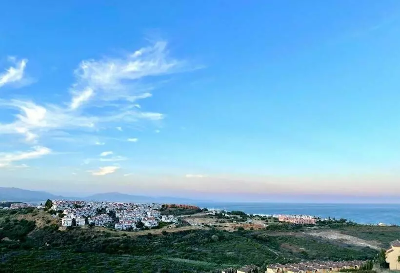 Top Sea View Apartment   7 Minutes To Sotogrande