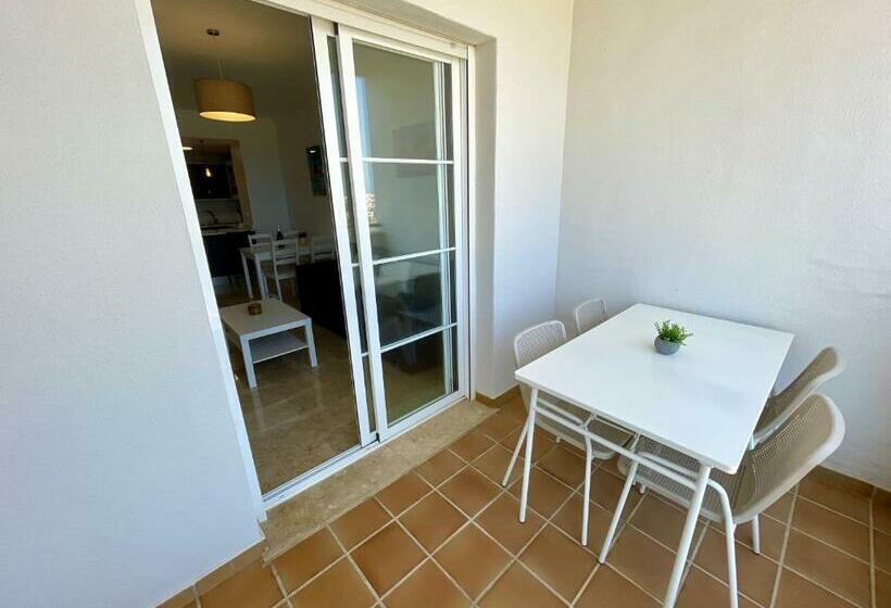 Top Sea View Apartment   7 Minutes To Sotogrande