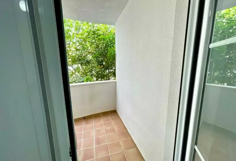 Top Sea View Apartment   7 Minutes To Sotogrande