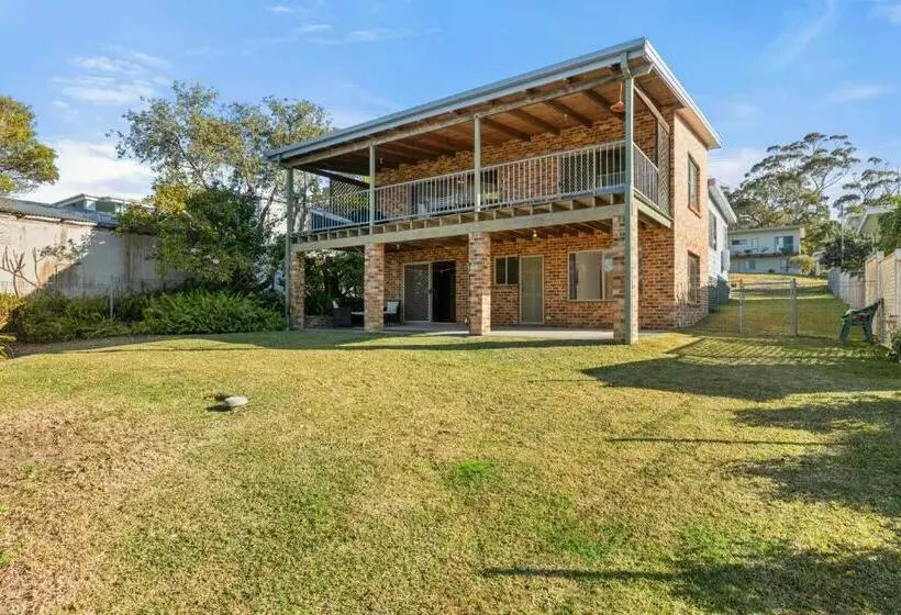 Absolute Blue By Experience Jervis Bay
