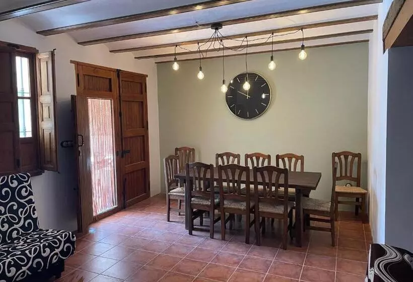 Casas Demi Verhuurhuis