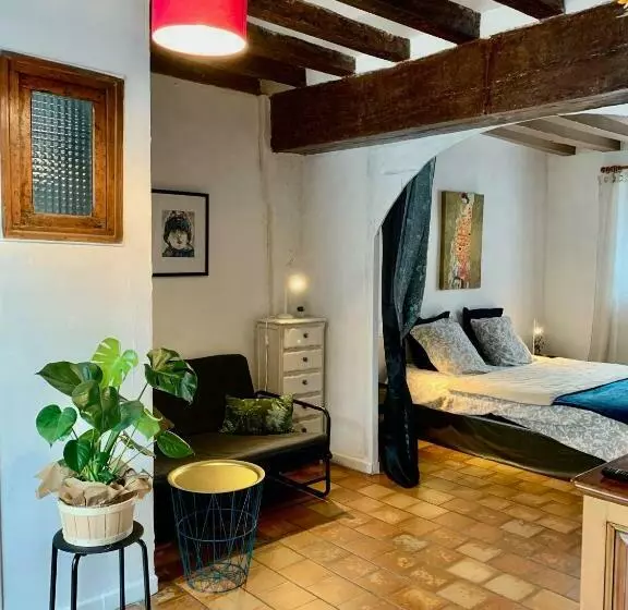 Les Marches Du Château   Gîte Centre De Nogent Le Rotrou